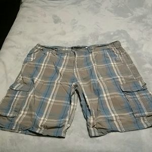 💪2 for 15 or 3 for 25 Men's size 38 shorts
